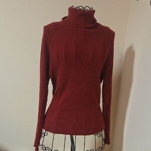 Context Maroon Turylenexk Sweater Size M